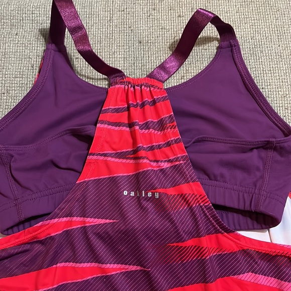 Oakley Layered Athletic Tank Top - Picture 5 of 7